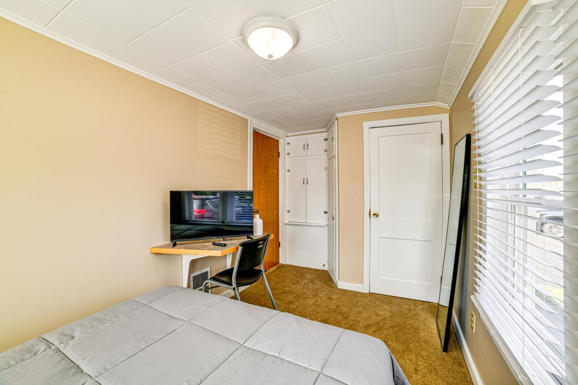 Less Than 2 Mi To Suny Cortland Unit With Private Parking Eksteriør billede